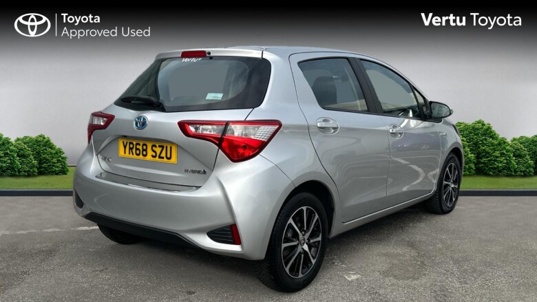 Toyota Yaris 1.5 Hybrid Icon Tech 5dr CVT Hybrid Hatchback